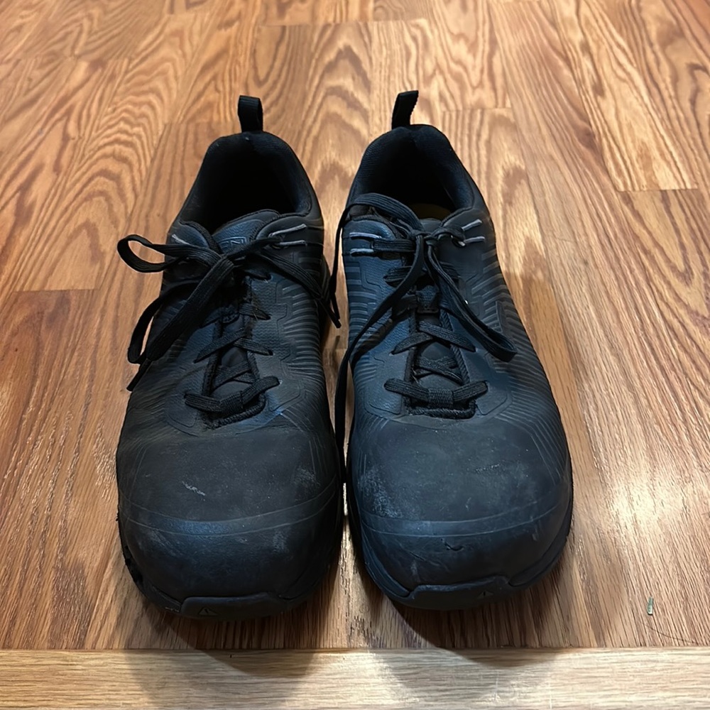 Keen Steel Toed Shoe